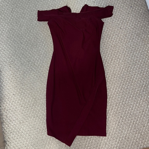 Off the shoulder dress - Picture 1 of 3